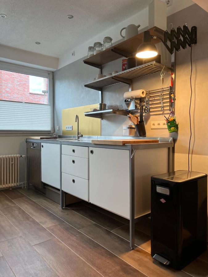 Aussergewoehnliches Haus Mit Sauna, Kamin Und Garten Wilhelmshaven Esterno foto