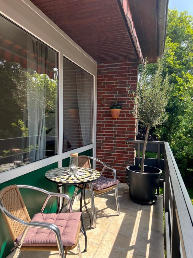 Aussergewoehnliches Haus Mit Sauna, Kamin Und Garten Wilhelmshaven Esterno foto