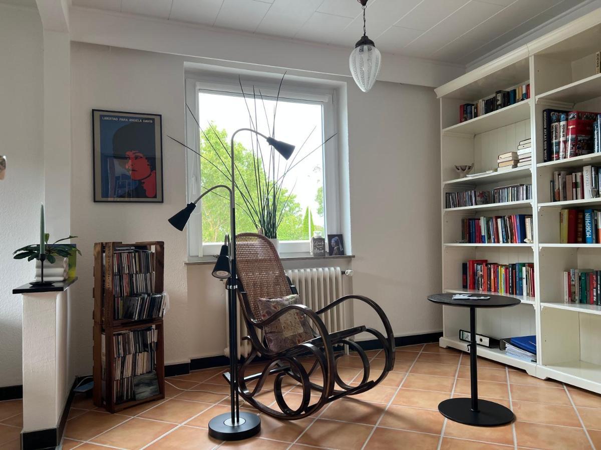 Aussergewoehnliches Haus Mit Sauna, Kamin Und Garten Wilhelmshaven Esterno foto