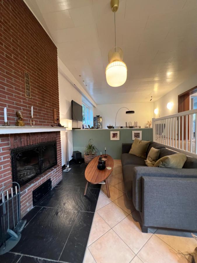 Aussergewoehnliches Haus Mit Sauna, Kamin Und Garten Wilhelmshaven Esterno foto