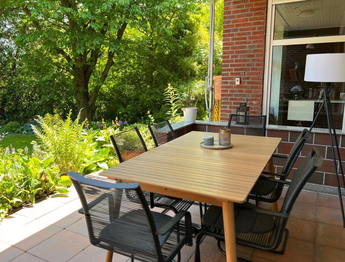 Aussergewoehnliches Haus Mit Sauna, Kamin Und Garten Wilhelmshaven Esterno foto